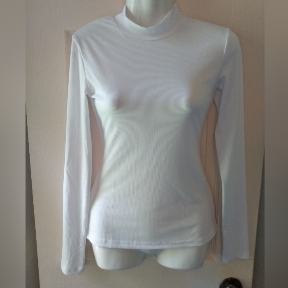 🔷️3-$15🔷️Womens Long Sleeve Ribbed Stretchy White Top Small